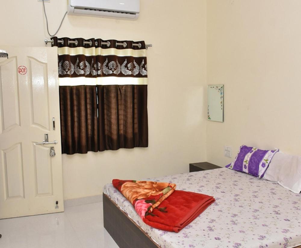 Hotel Shivalay Shegaon Exterior photo